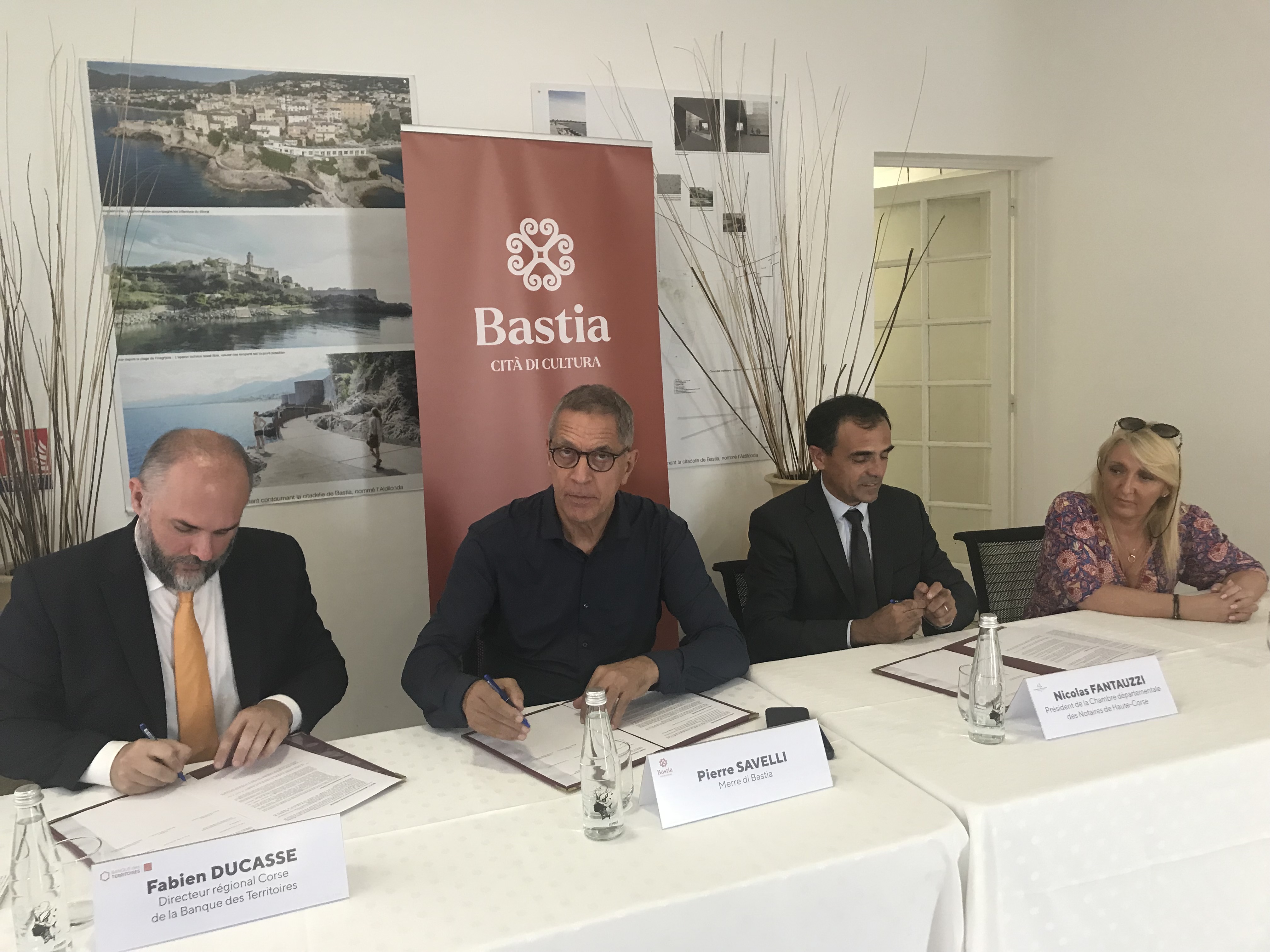 La convention de partenariat a été signée par Fabien Ducasse, Pierre Savelli, Nicolas Fantauzzi et Emmanuelle de Gentili.