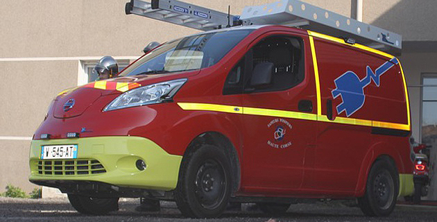 Un véhicule d'interventions diverses, 100% électrique, testé par le centre de secours de Calvi