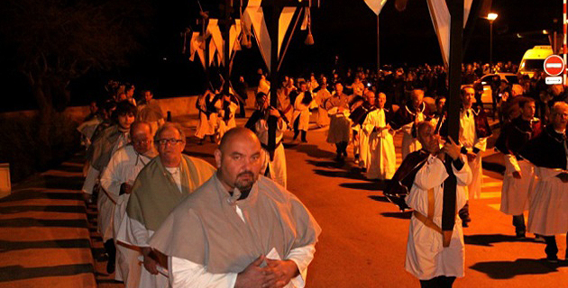 Semaine Sainte : Les confréries calvaises renouent avec la tradition de A Parata 