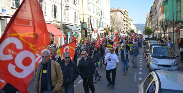 Stop à l’austérité : CGT, FO, FSU et Solidaires crient leur ras-le-bol à Ajaccio et Bastia