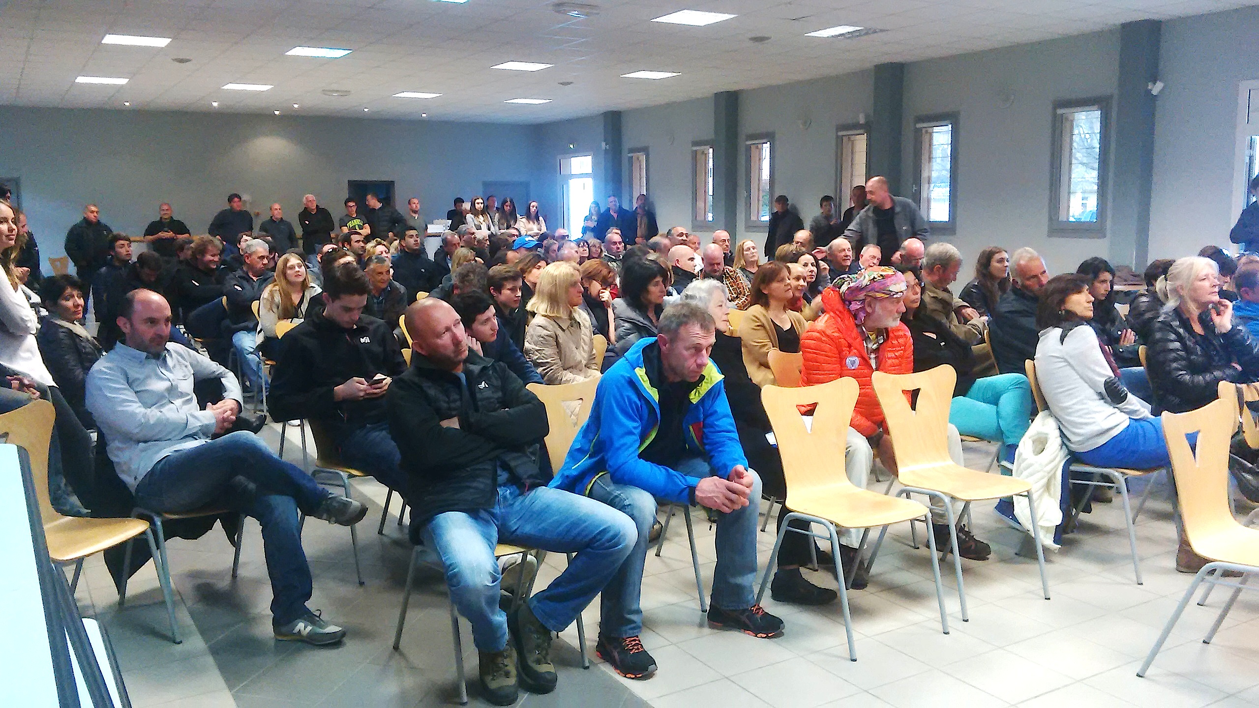 Inseme per a Corsica à Ghisonaccia : « On ne peut choisir entre la demande de liberté et l’exigence de justice et de démocratie »