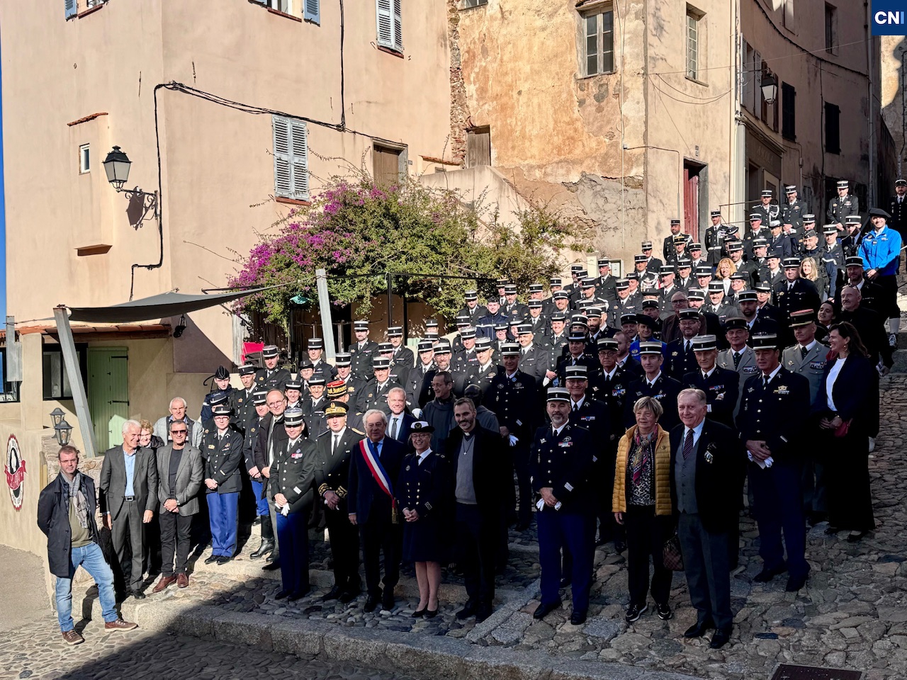 Sainte Geneviève de Paris, sainte patronne et  protectrice de la gendarmerie nationale a été célébrée ce vendredi matin en la cathédrale Saint Jean-Baptiste de Calvi.