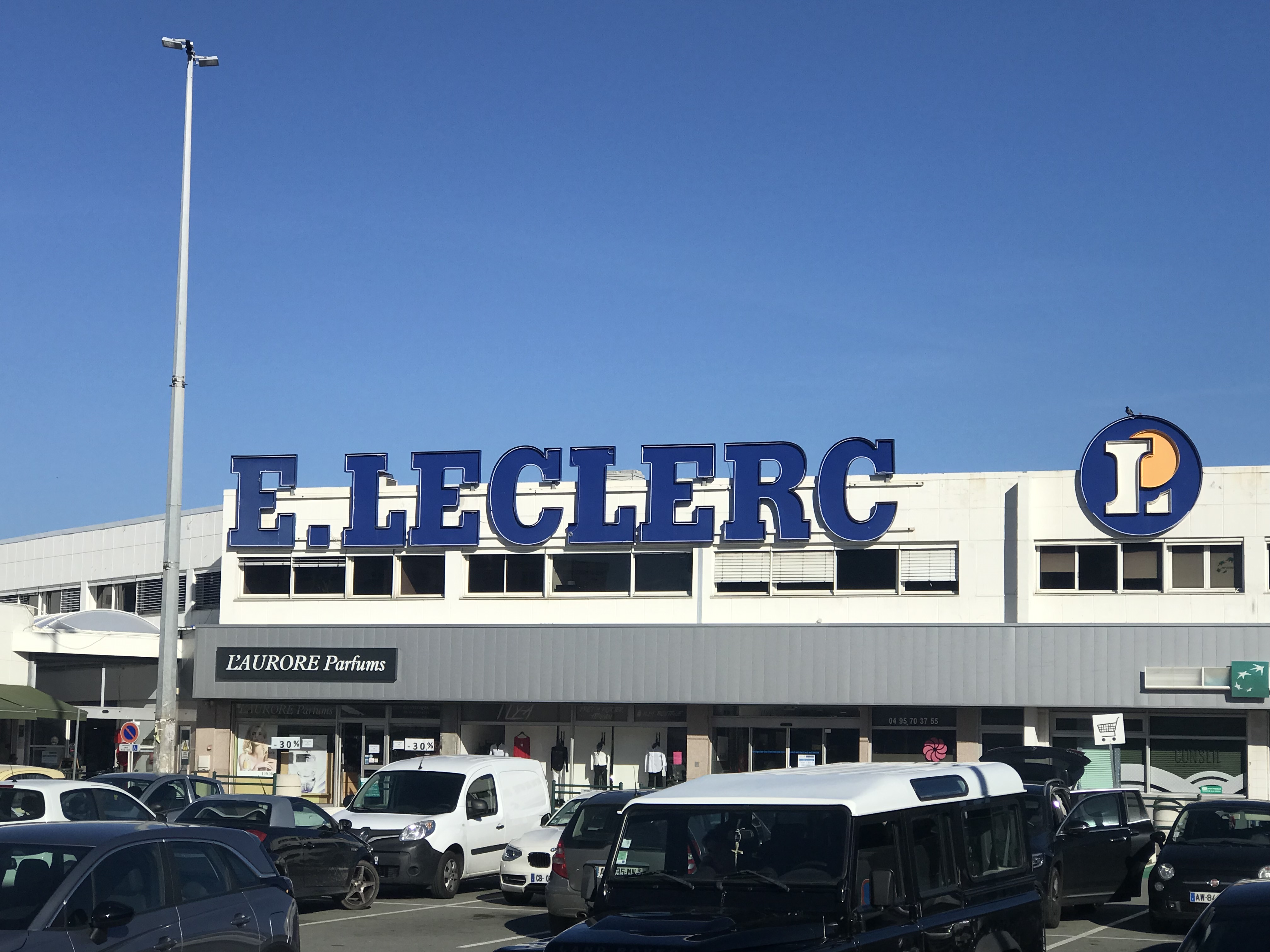 L'hypermarché des Quatre-Chemins sera resté 14 ans sous l'enseigne Leclerc.