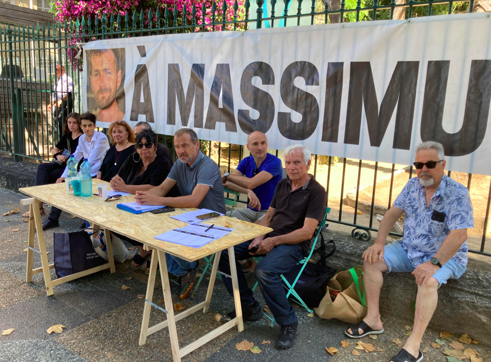 Les membres du collectif Massimu Susini. Photo Michel Luccioni