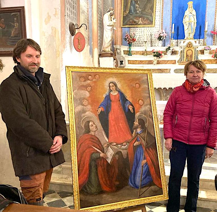 Les restaurateurs, Ewa et Nicolas Poli, ont expliqué à l'assistance les différentes phases de leur travail.