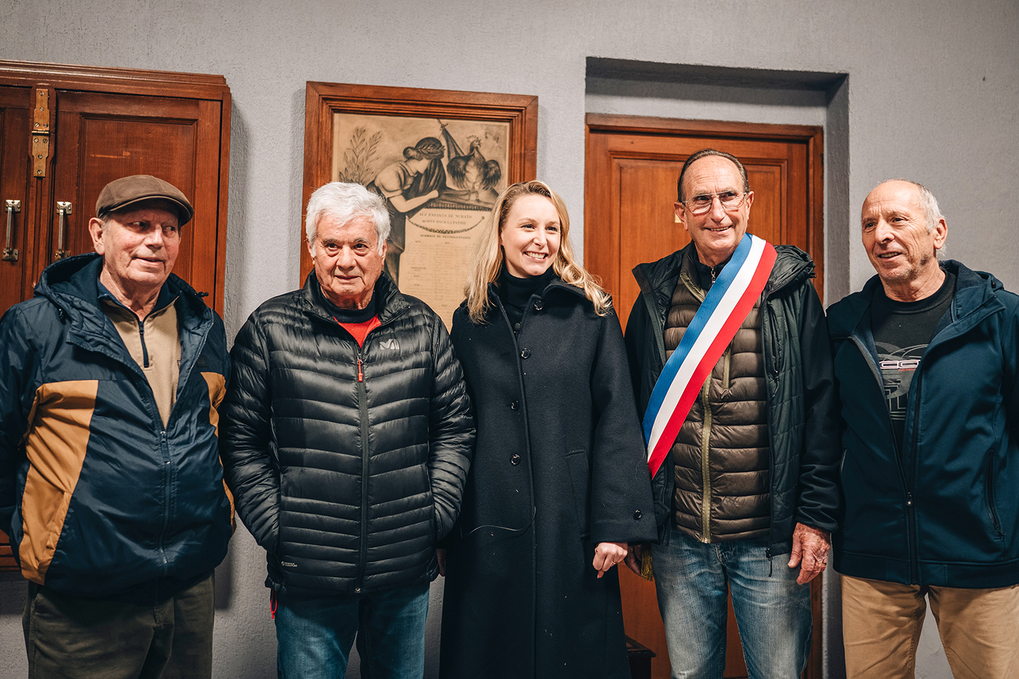 À la mairie de Murato, avec les élus du conseil municipal et l'adjoint au maire, Yves Giansily © DR