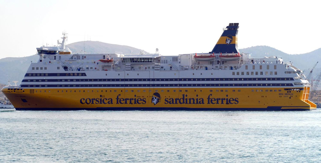 Le Mega  Smeralda, sistership du Mega Andrea