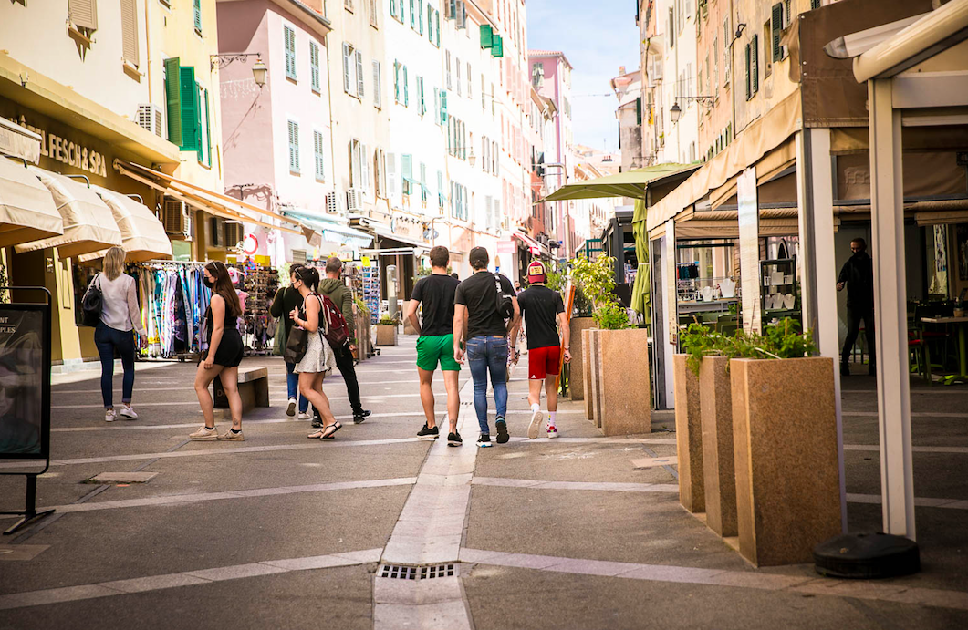 Photo Paule Santoni. Ajaccio, la rue Fesch