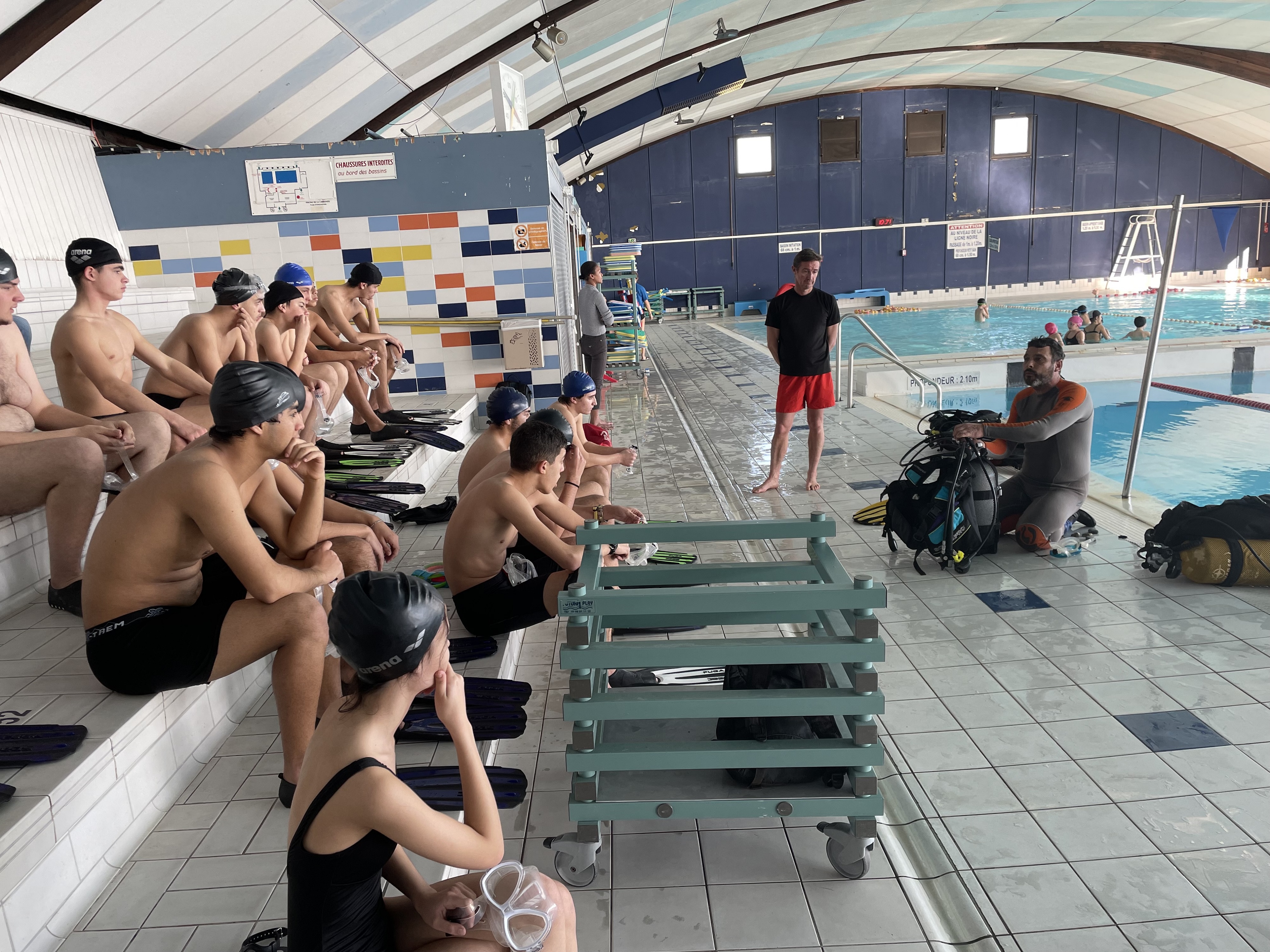 Bastia : L'UNSS Corse initie les élèves du lycée Scamaroni à la plongée 