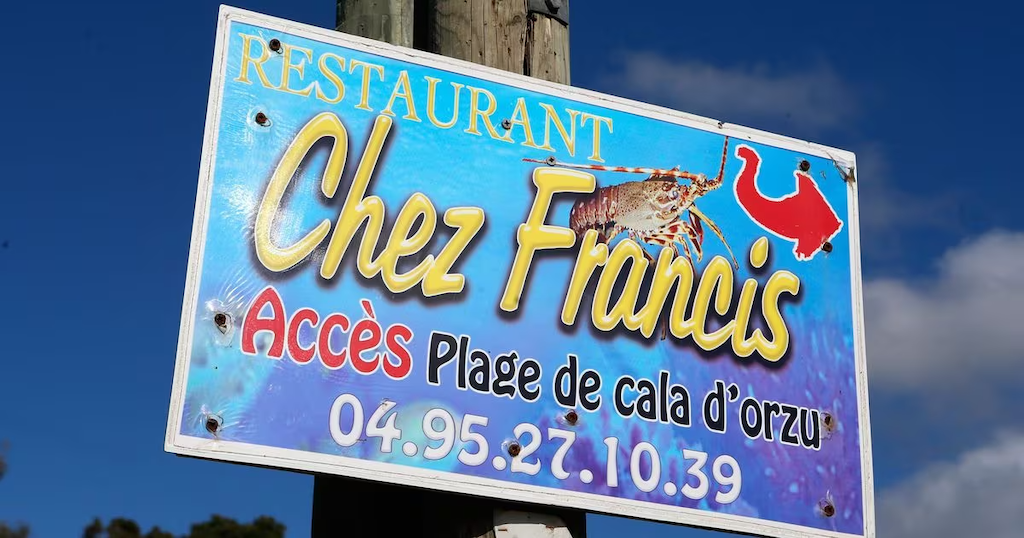La paillote "Chez Francis" à Cala d'Orzu à Coti-Chiavari en Corse, le 8 avril 2019 afp.com/PASCAL POCHARD-CASABIANCA