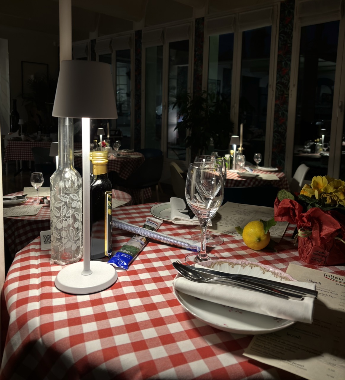 Le chemin de table de l'Ostella pour la soirée de la Saint-Valentin. Crédit photo: Antoine RP.