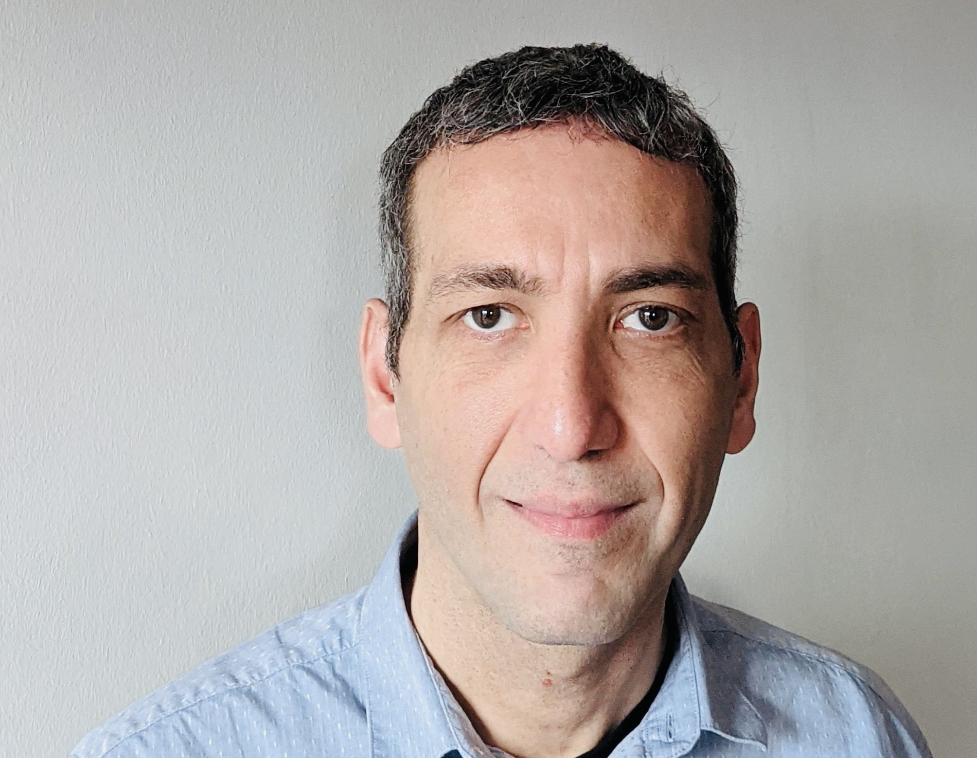 Sauveur Giannoni a tenu une conférence sur l'impact d'Airbnb sur les prix de l'immobilier en Corse.