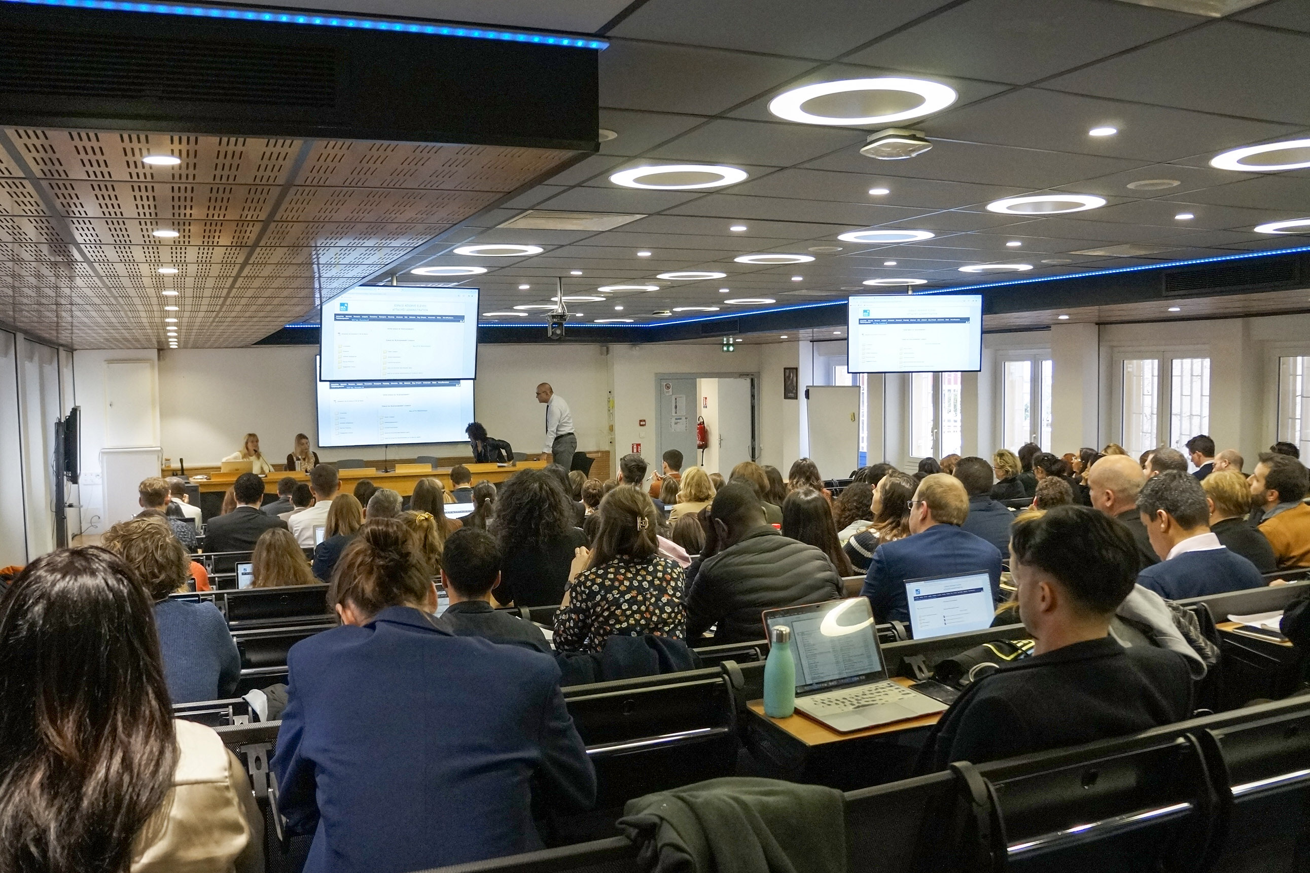 115 élèves sur les bancs de l'IRA de Bastia © LH