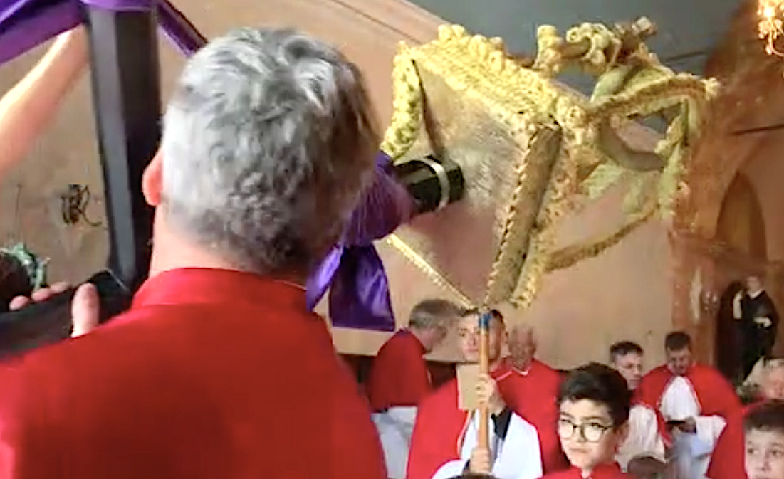 Pesci, crucette, campanile, pulezzule compromis ?