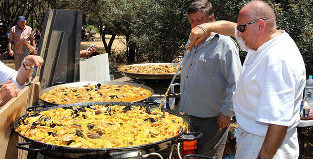 200 convives à Lumio  pour une paëlla géante au profit de la Ligue contre le cancer