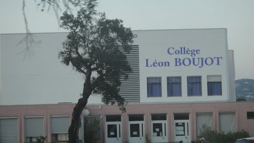 Bombe lacrymogène en classe : Les cours du collège Léon-Boujot de Porto-Vecchio dans la cour !