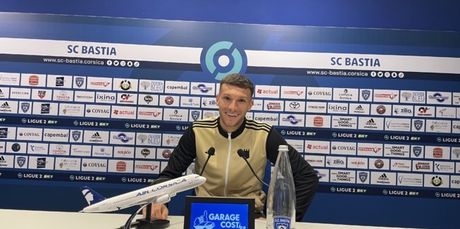 "Il n'y aura pas de relâchement dans les derniers matchs" annonce le défenseur Anthony Roncaglia