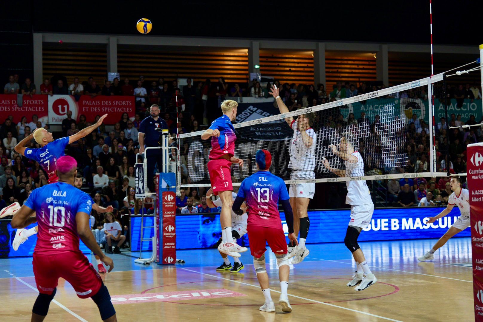 Volley-ball (Play-offs Ligue B) : le GFC Ajaccio battu par l'AS Cannes (1-3)​