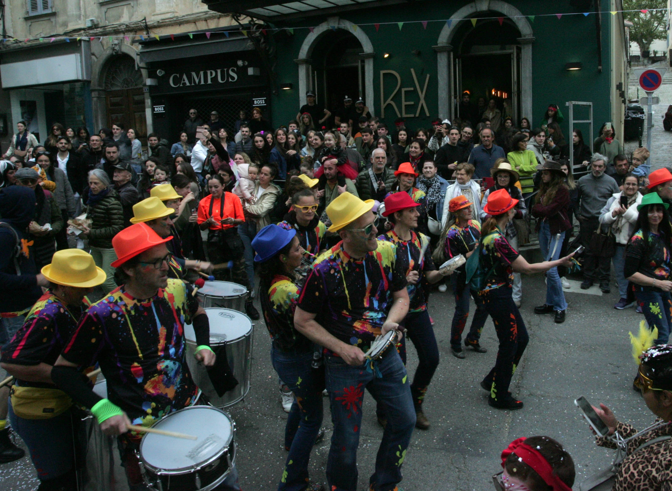 EN IMAGES - Grand succès populaire pour le carnaval de Corte