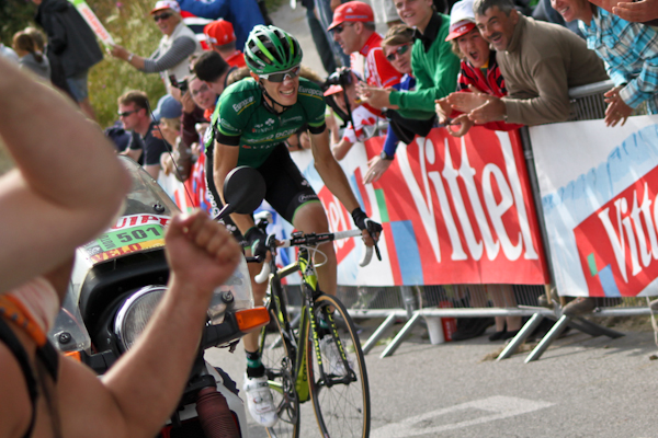 Pierre Rolland file vers la victoire lors de la 19e étape du Tour de France 2011 à l'Alpe d'Huez (Petit Brun)