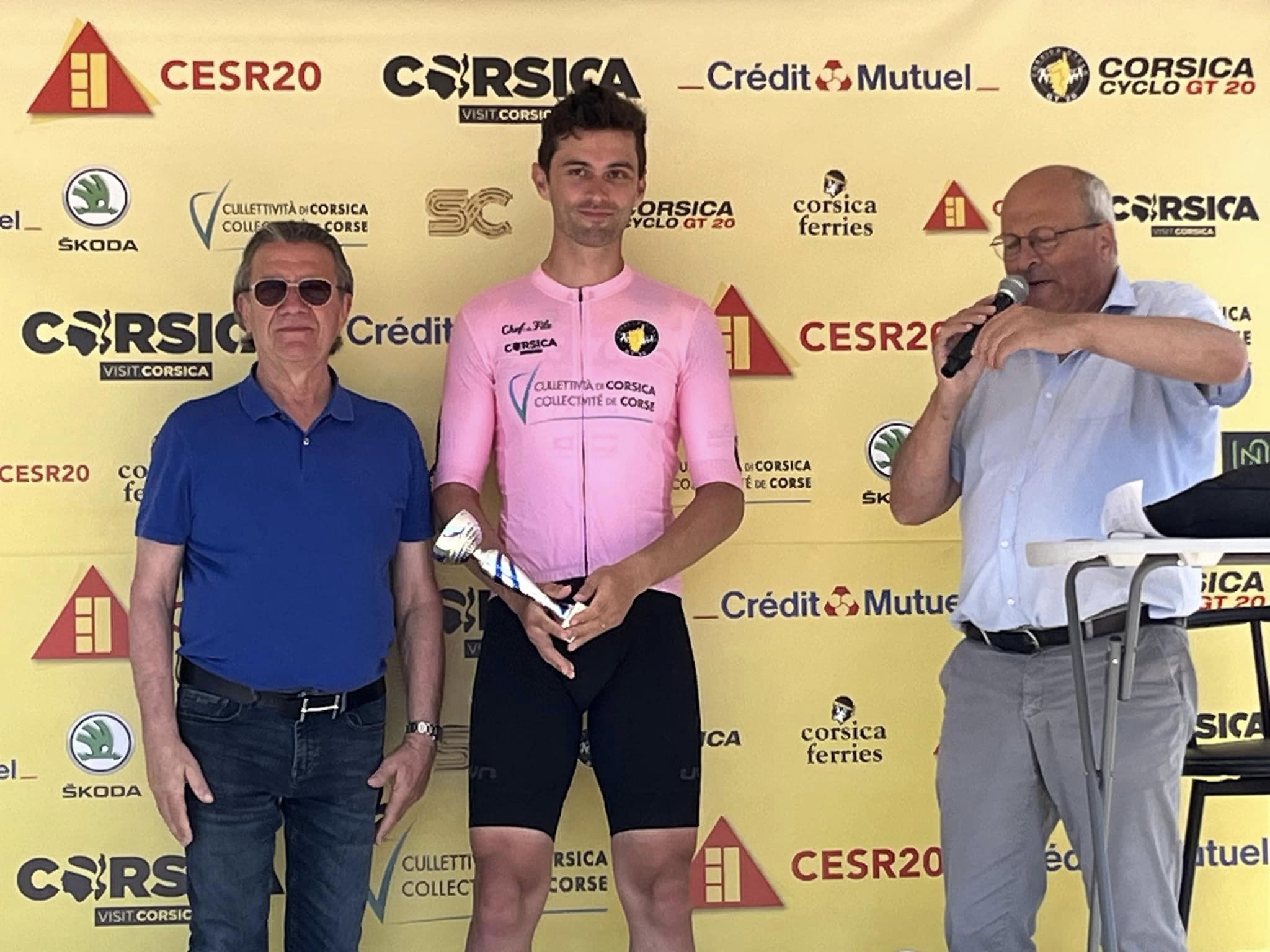 L'heure des lauriers (Facebook Corsica cyclo GT20)