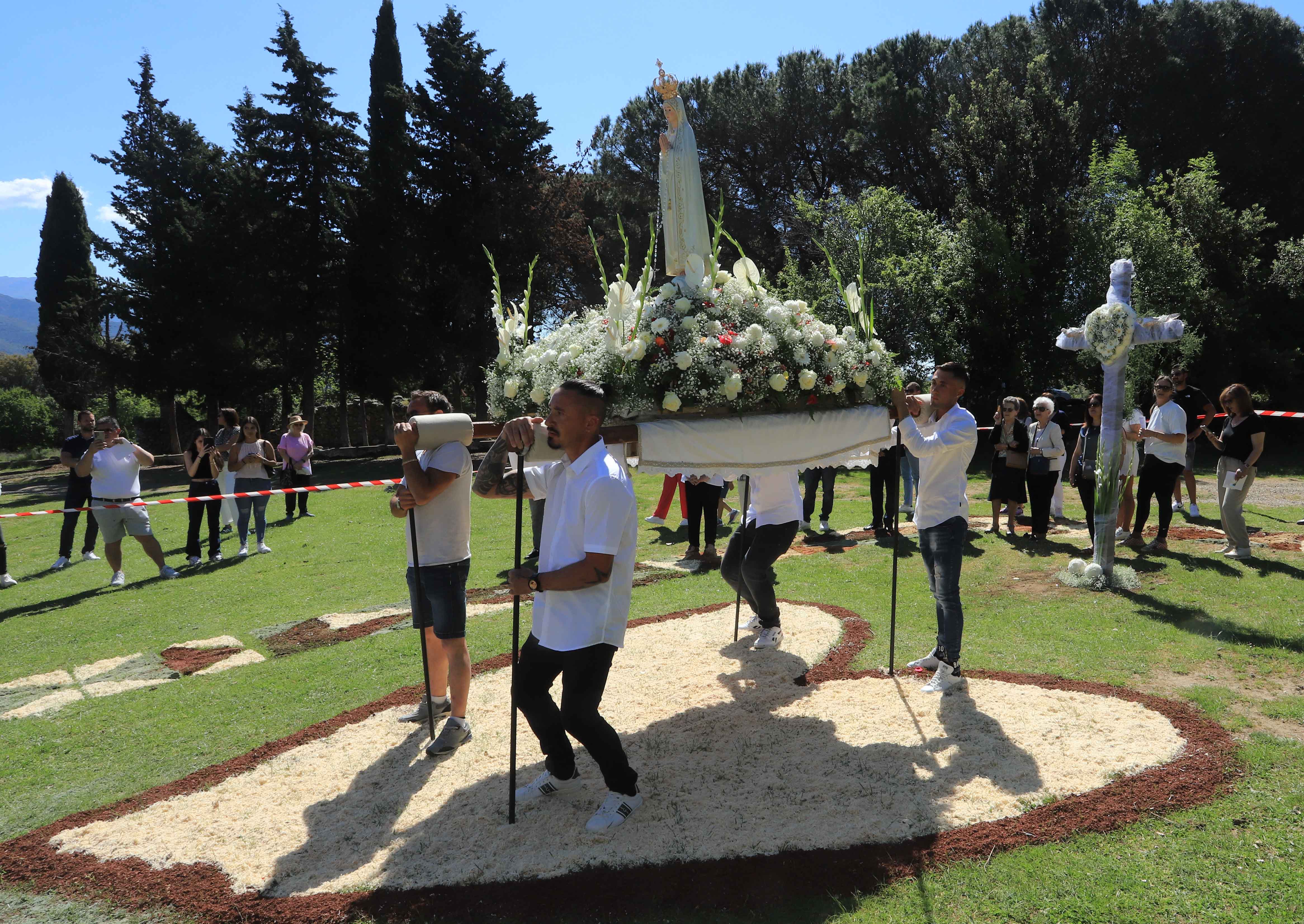 Corte : La ferveur à Saint-Jean pour Notre Dame de Fatima 