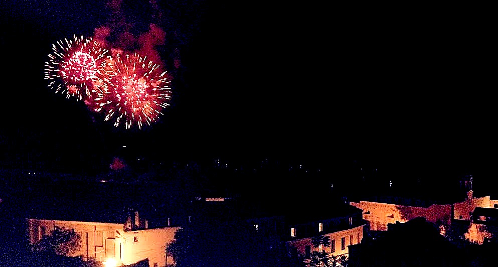 Bastia : Festival pyrotechnique au-dessus de la ville