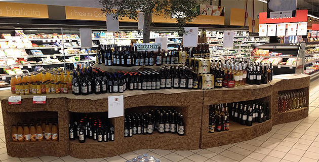 Le stand baptisé « La Corsica, bella e buona »