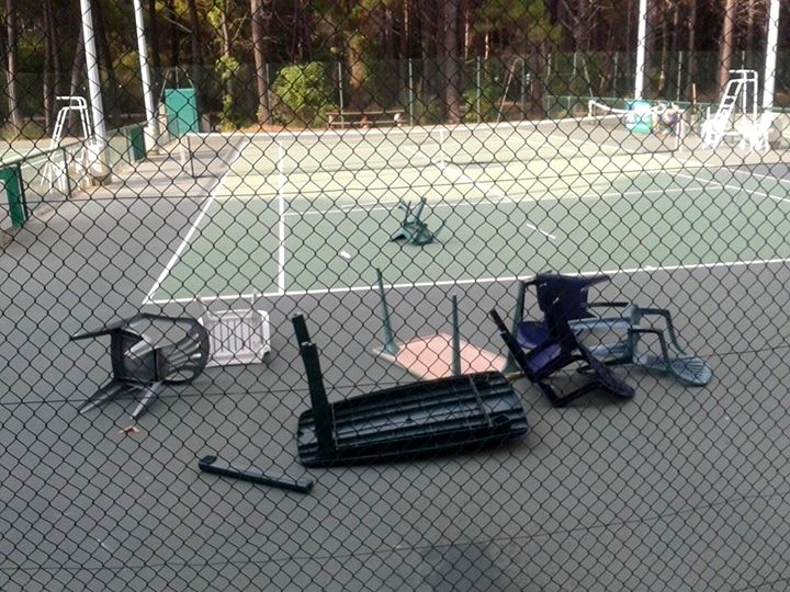 Acte de vandalisme au Tennis club de  Calvi