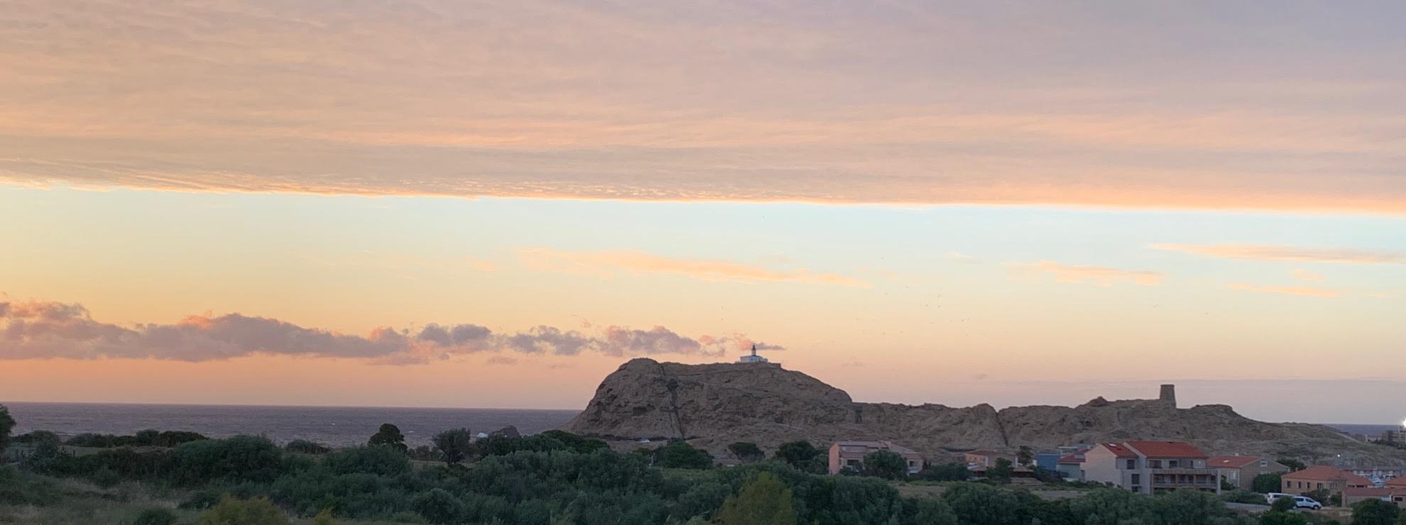 La photo du jour : La Pietra en soirée