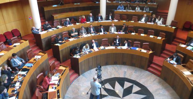 PADDUC : Des réactions politiques controversées 