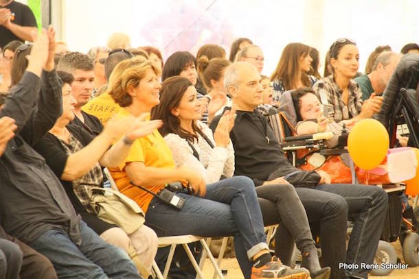 La marraine de l'association, Jenifer, aux côtés de Laurent Bruschini et de Catherine Riera, présidente de la Marie-Do  (Photo: René Scholler)