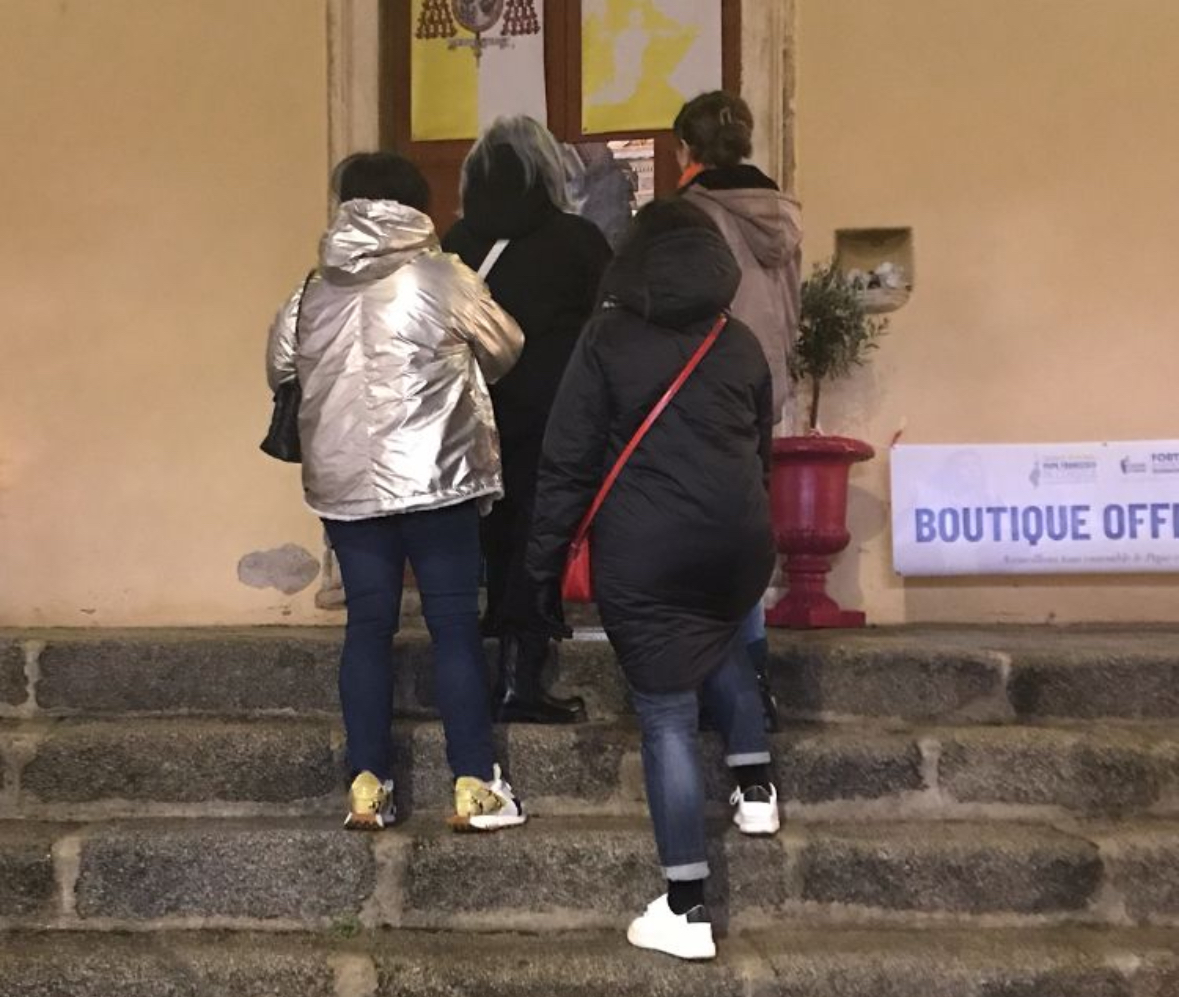 "Sans la messe, mais avec la foi" : le pèlerinage de quatre sœurs de Bastia à Ajaccio pour rencontrer le Pape