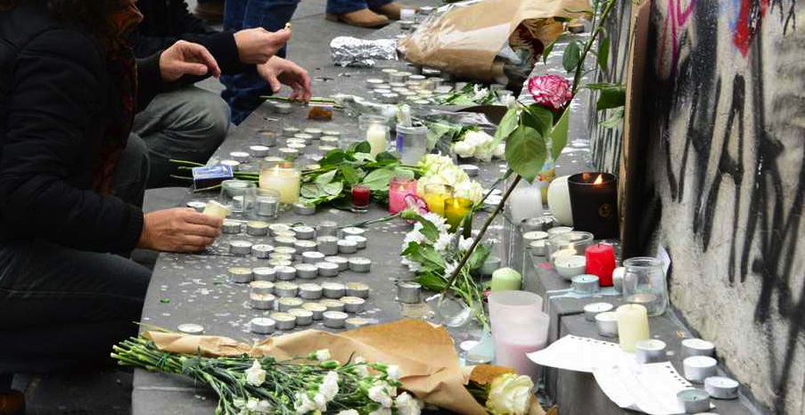 Hommage rendu aux victimes.