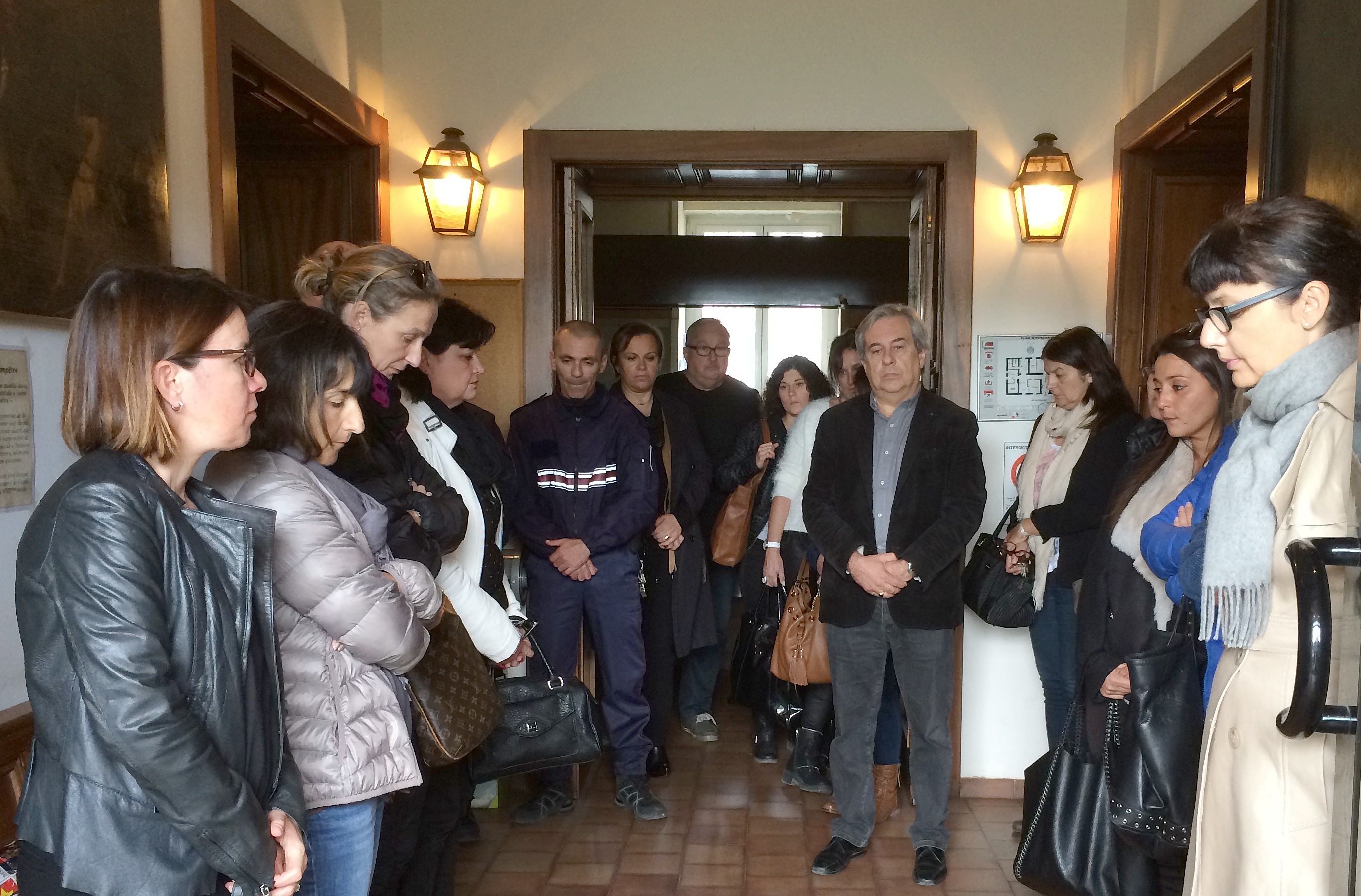 Attentats : Hommage aux victimes de Paris à l'hôtel de ville de Calvi