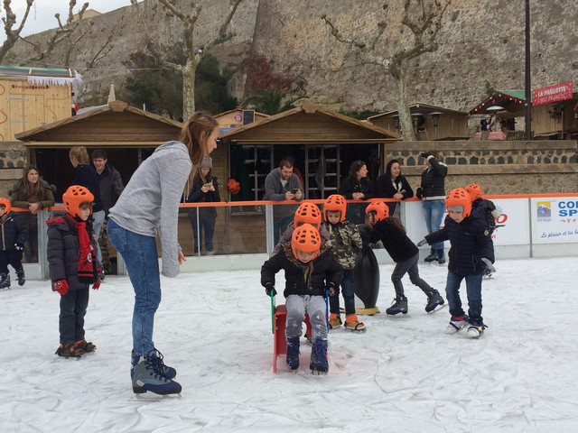 Les enfants de l'école maternelle de Santore invités à la patinoire de Calvi