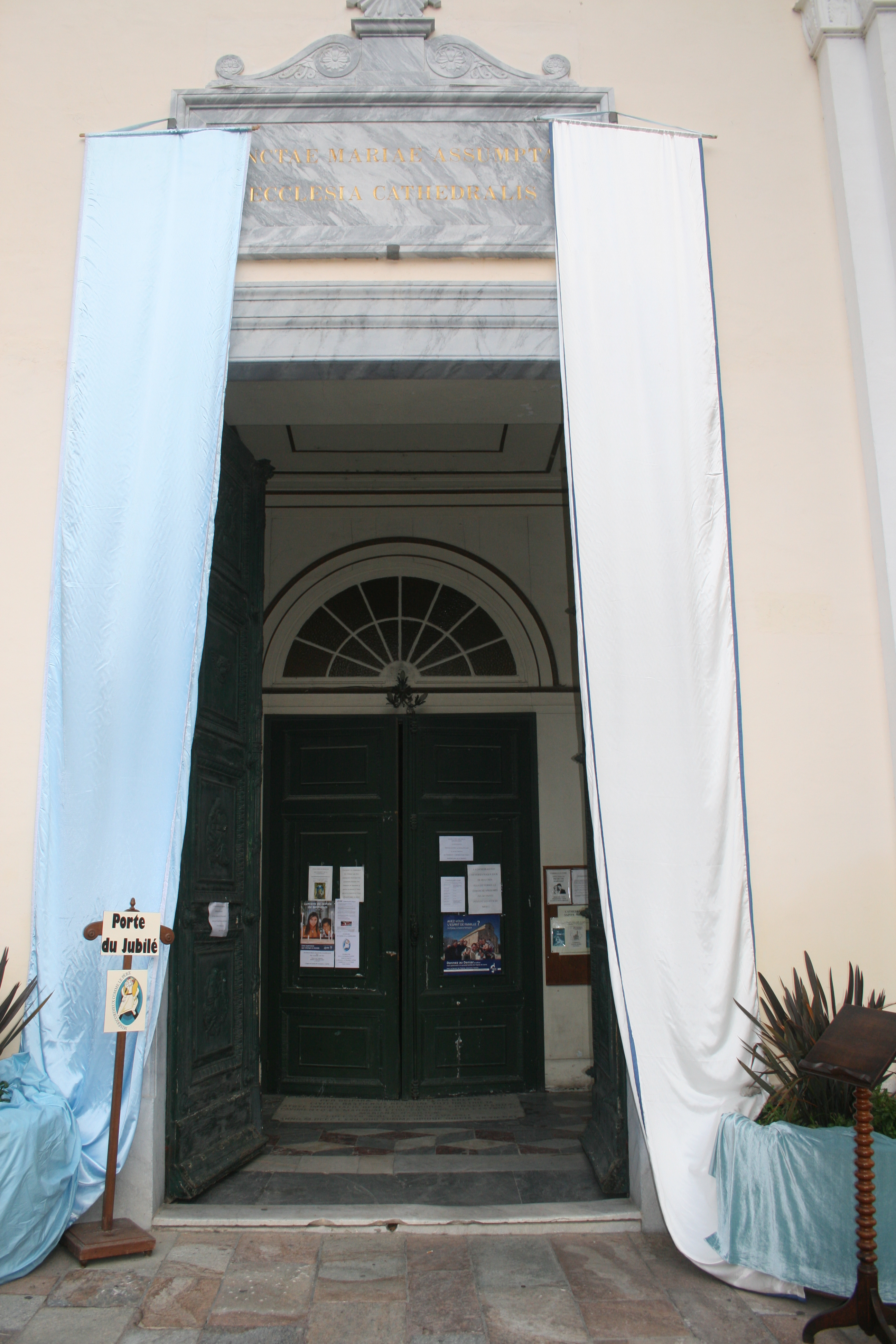 La porte sainte à la Cathédrale de Bastia