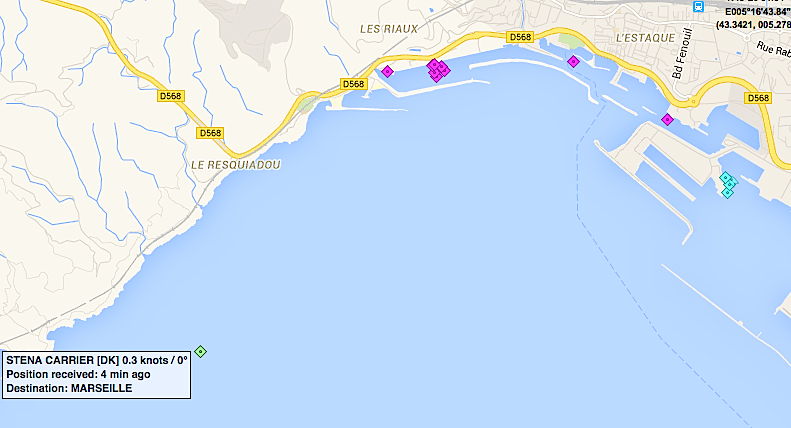Le Stena Carrier était toujours au large de Marseille mardi vers 22h30