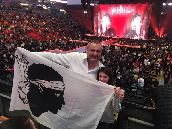 A Bandera à l'Arena de Miami pour le concert de Madonna