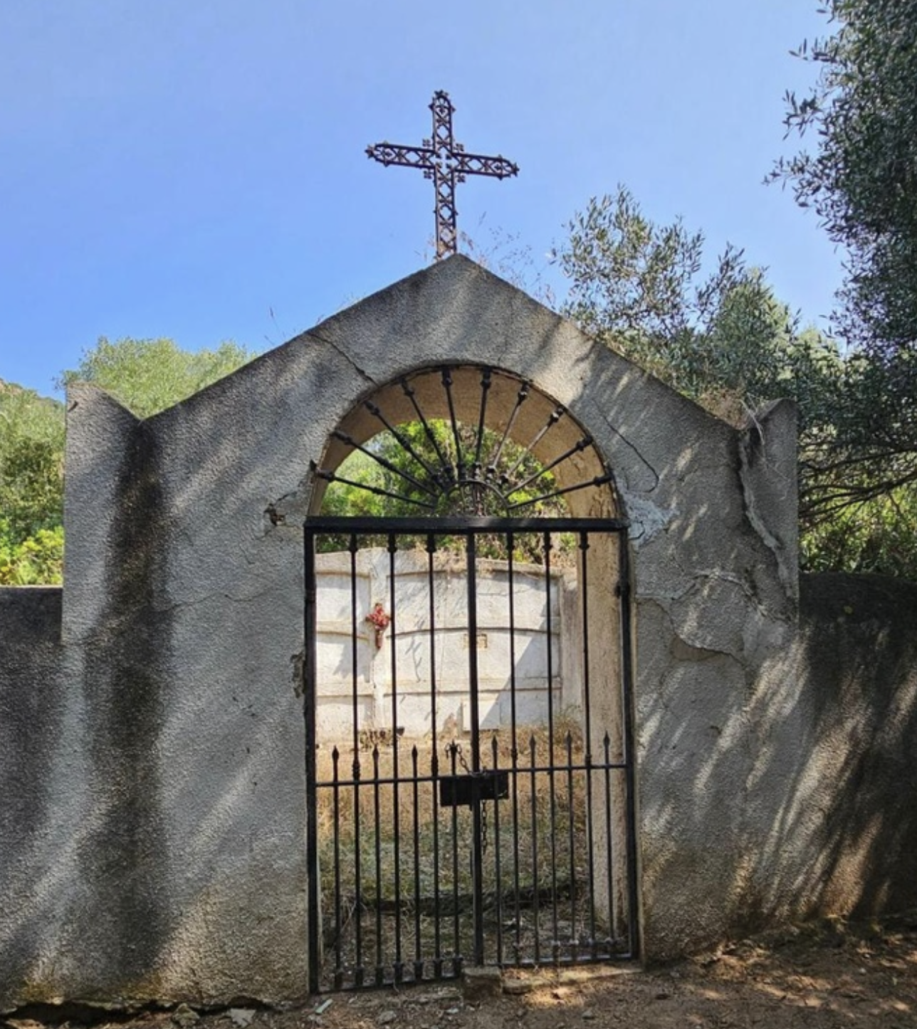 ​Ajaccio : une association pour la sauvegarde du cimetière des Sept Chapelles