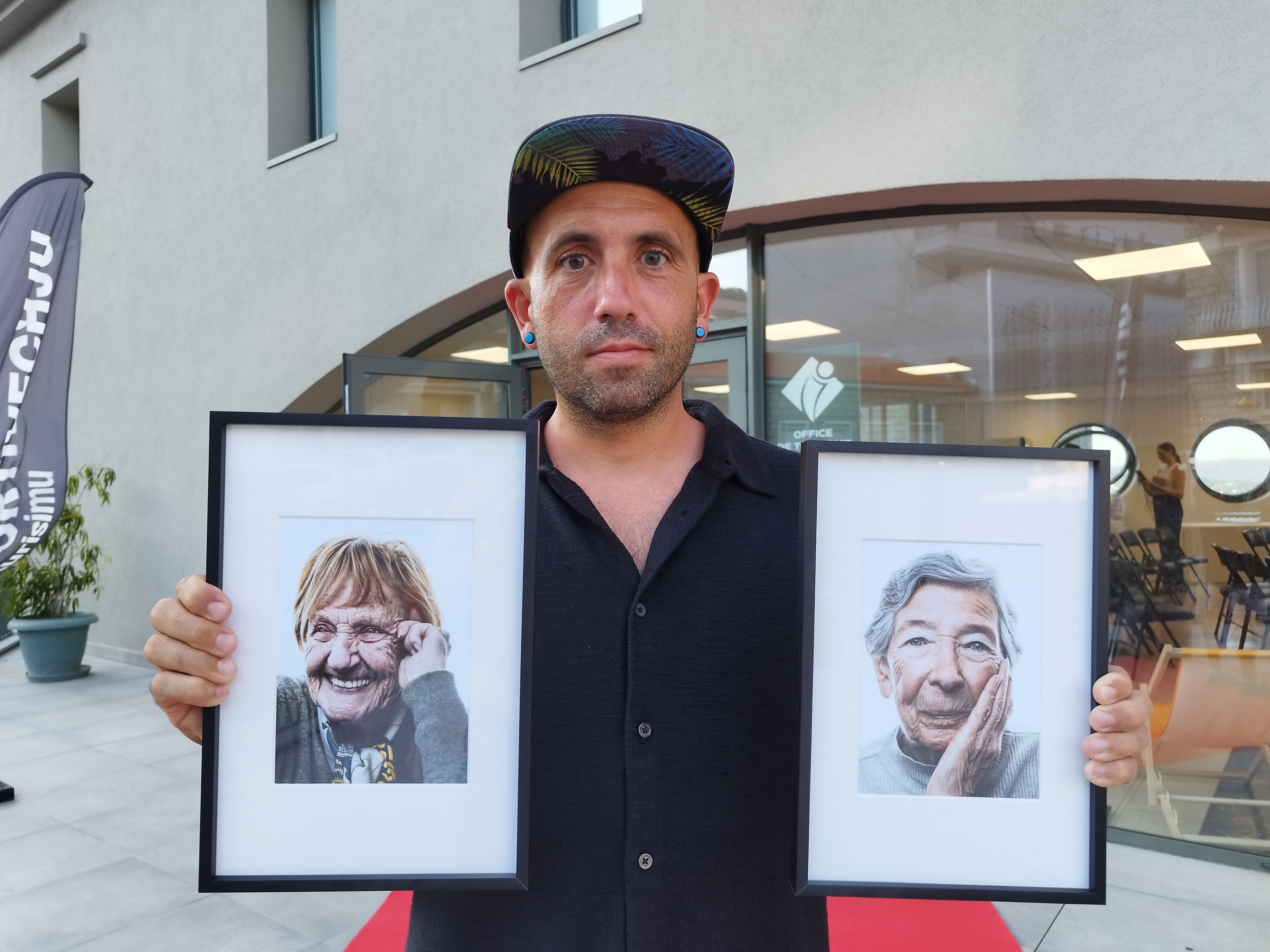 Les deux premiers portraits, en version photo, présentés par Philippe Echaroux.
