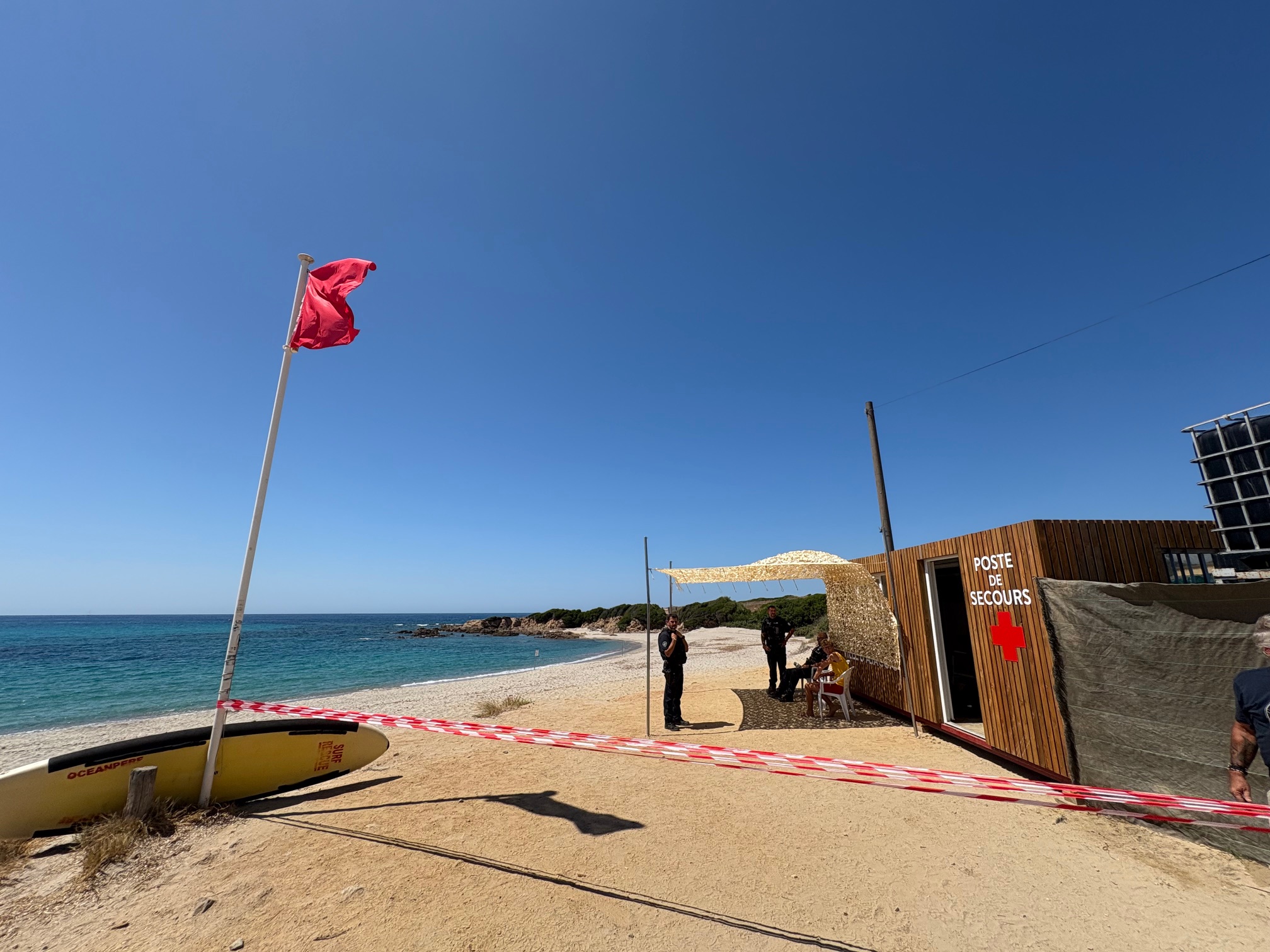 Une mine anti-char a été déouverte par un riverain près du rivage ce mardi.