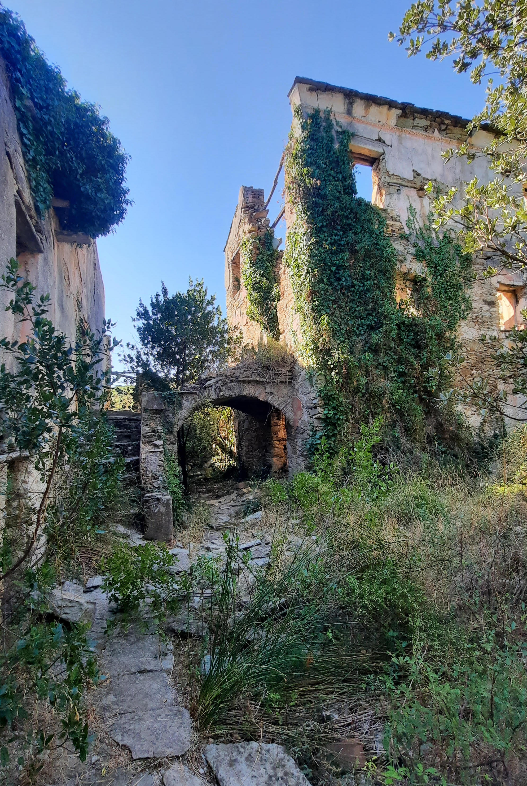 A màghjina :  E petre mute di  Caracu