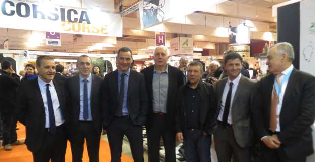 Jean-Guy Talamoni, président de l'Assemblée de Corse, Jean-Christophe Angelini, président de l'ADEC, Gilles Simeoni, président du Conseil exécutif, Saveriu Luciani, président de l'OEHC, François Sargentini, président de l'ODARC, Jean-Félix Acquaviva, président de l'OTC et Gérard Romiti, président de la fédération nationale de pêche.