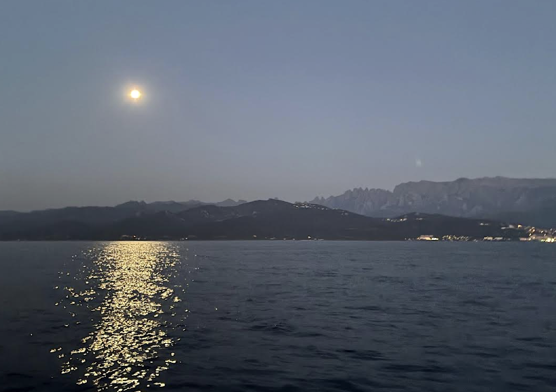 A màghjina : Luna piena sopra u mare di Sulinzara