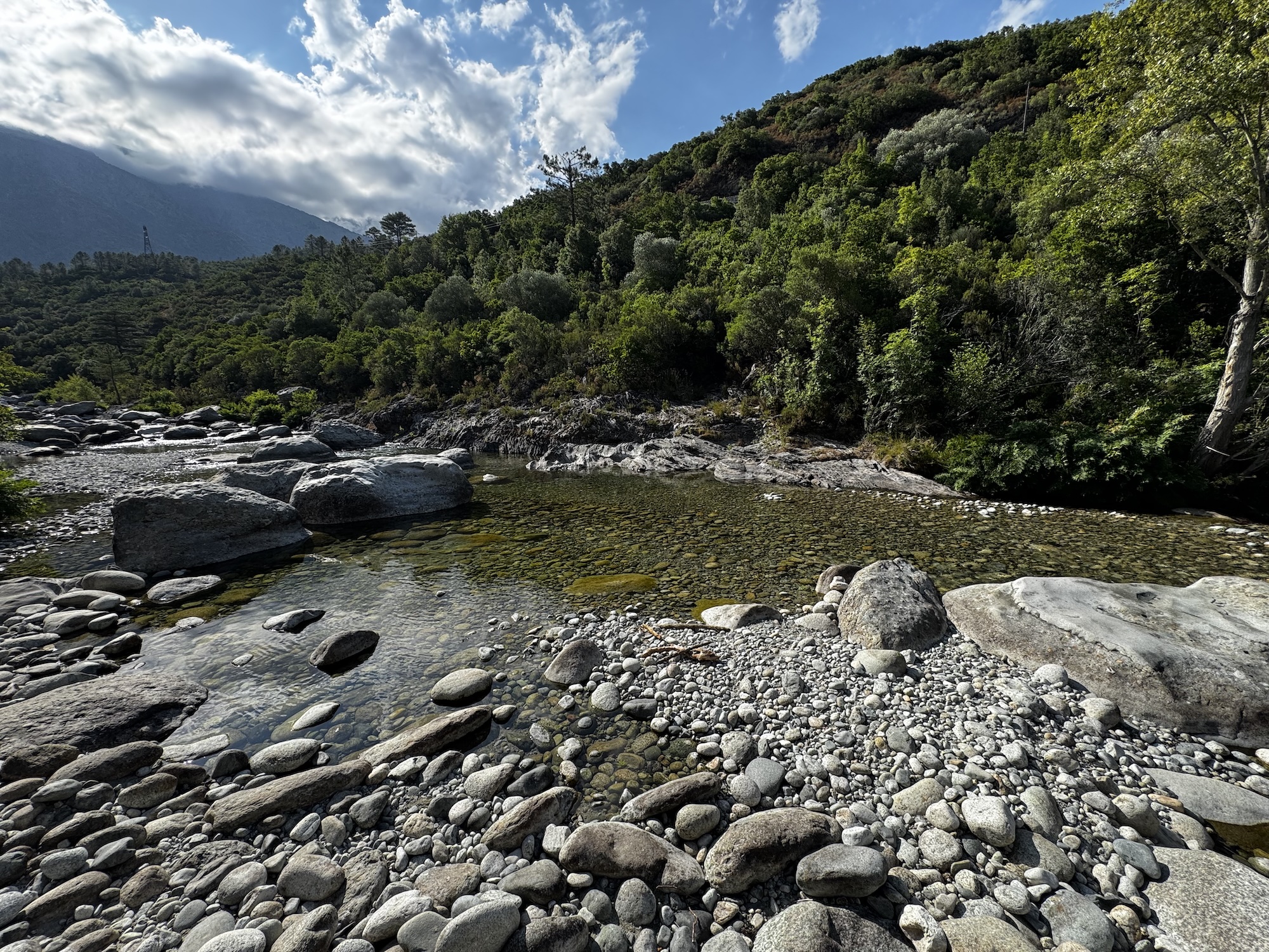 Face au risque de fiumara, prudence lors des baignades en Corse