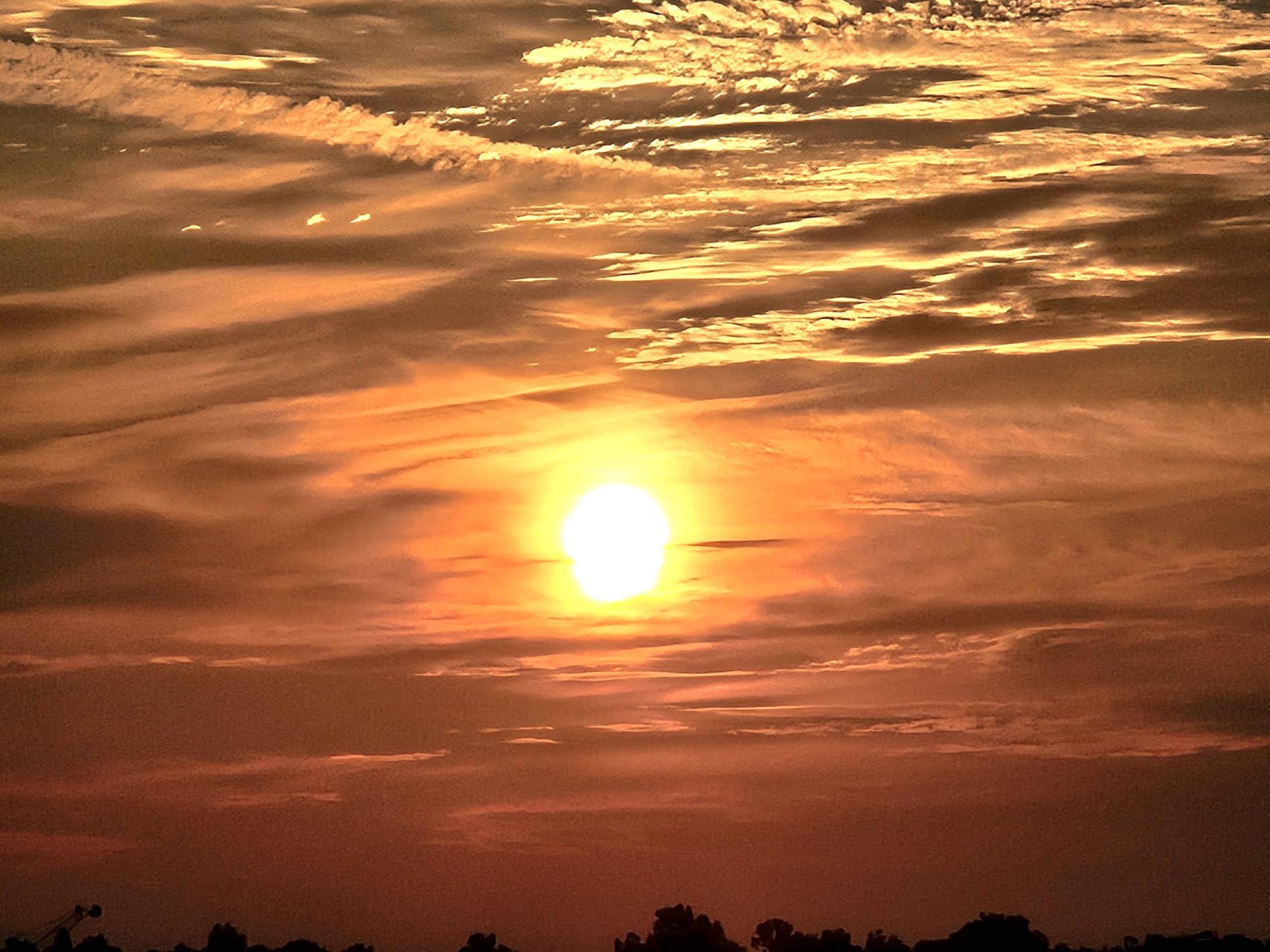 Lever de soleil à Poretta (Gabriel Sambroni)