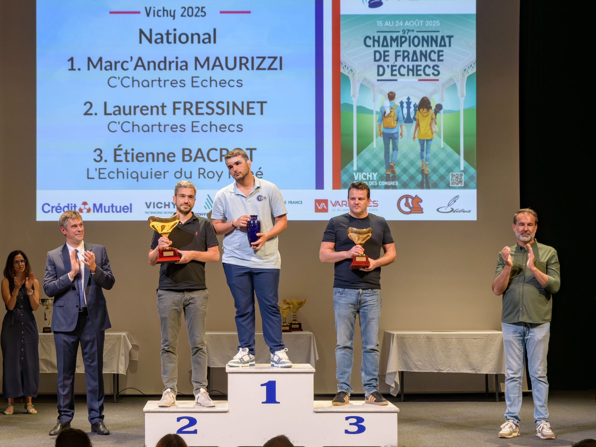 (https://echecs.asso.fr/)