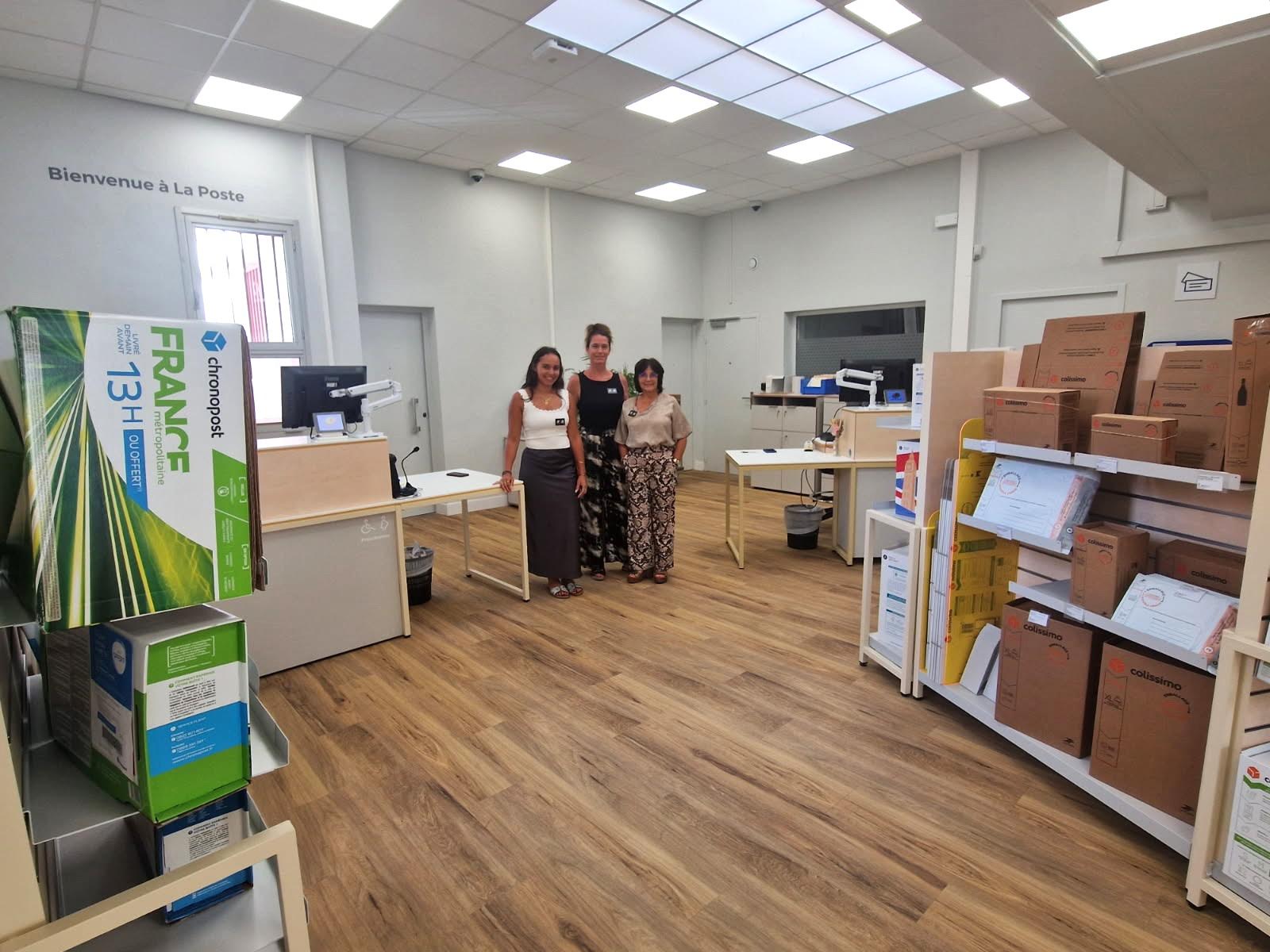 Ghisonaccia : le bureau de poste a fait peau neuve