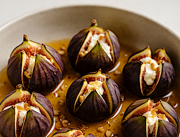 À table - Figues rôties au miel et fromage de chèvre frais